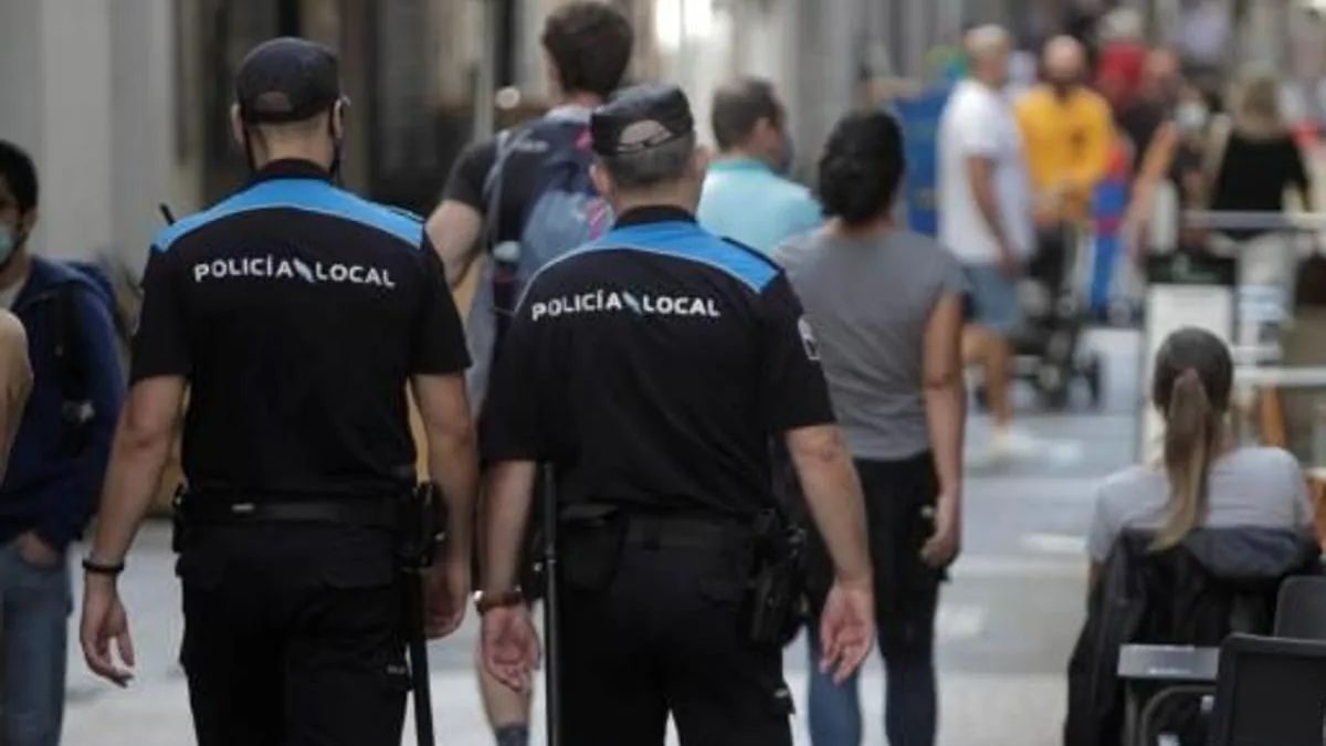 Detenido un hombre tras intentar entrar a un colegio y herir a dos policías locales en Pontevedra