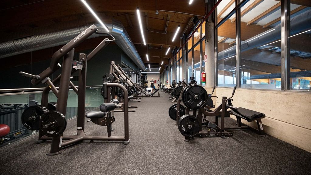 Una de las salas fitness del gimnasio David Lloyd en La Finca, Madrid