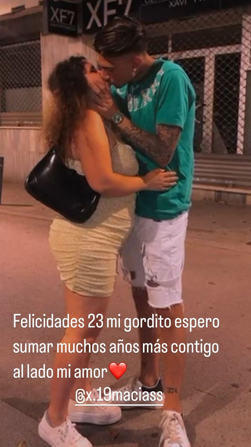 La felicitación de cumpleaños de Carla Vigo a su novio