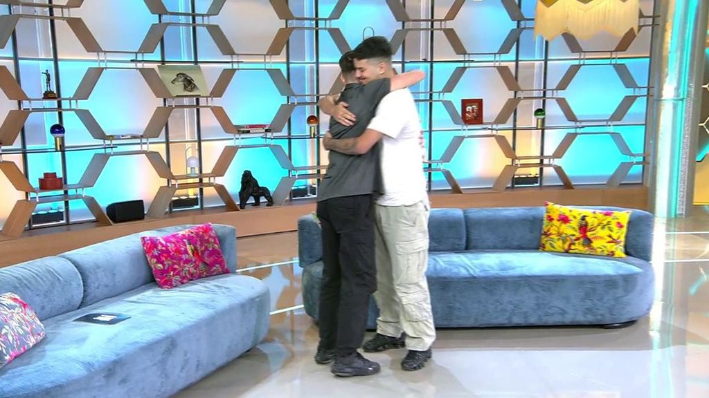 Alejandro y Kevin se reconcilian después de 4 años