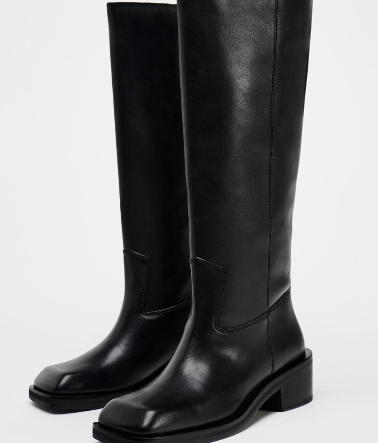 Botas de puntera cuadrada y tacón ancho plano