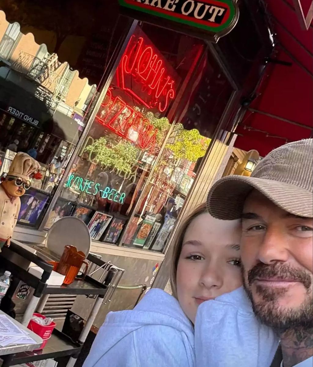 El pizza tour de David Beckham y su hija Harper por Estados Unidos: John's Pizzeria