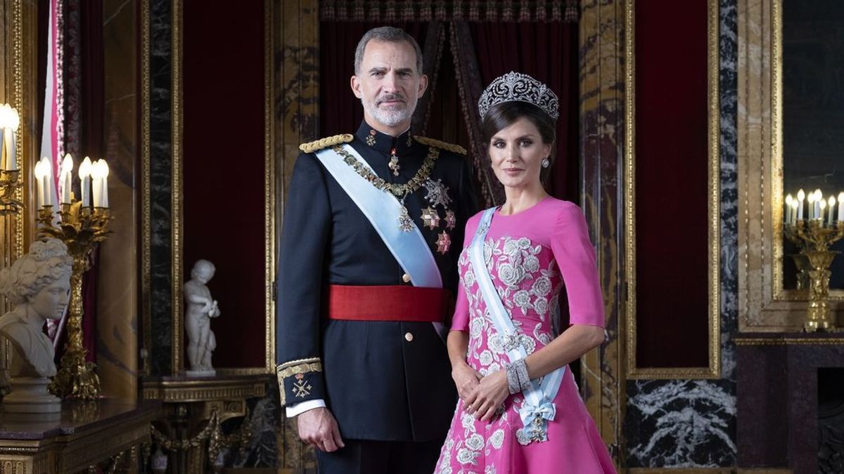 Retrato oficial de los reyes distribuida por Casa Real