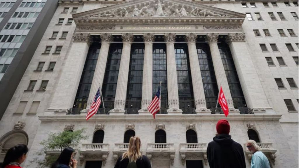 Fachada exterior de la Bolsa de Nueva York, Estados Unidos