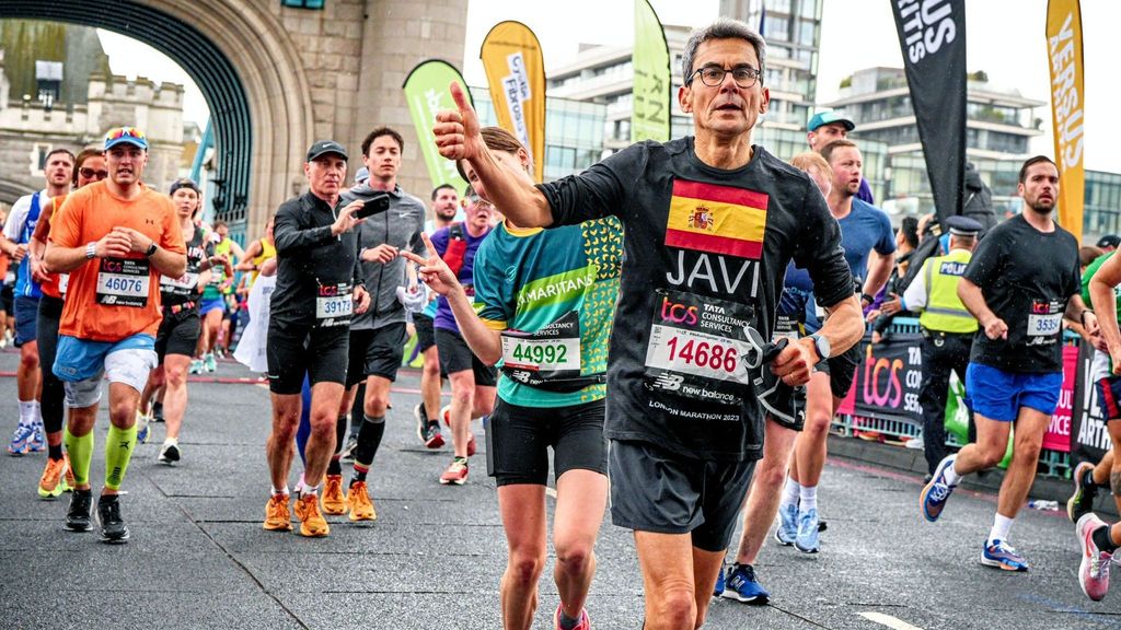 Javier Hortelano se prepara la Maratón de Valencia con una finalidad solidaria: conseguir una furgoneta adaptada.