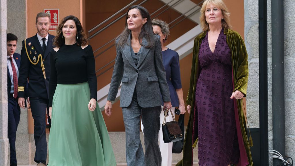 Letizia, Ayuso y María Rey en la 85 edición de los Premios de la APM