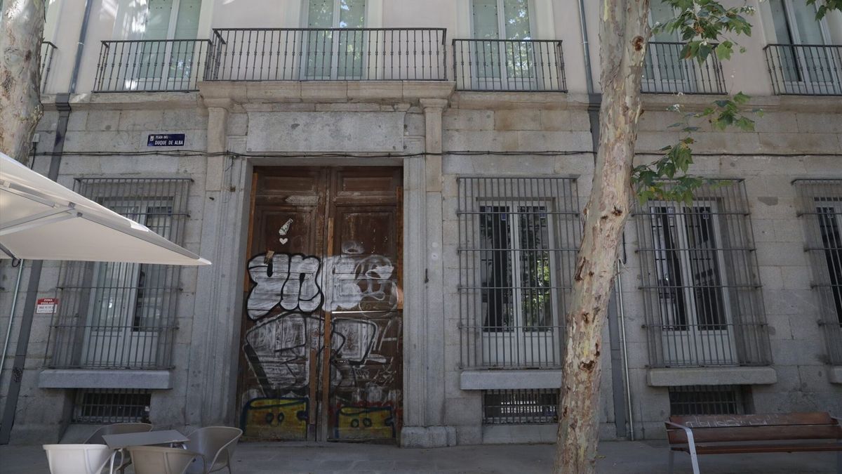 Palacio de la Duquesa de Sueca, en el número 2 de la calle Duque de Alba, Madrid.