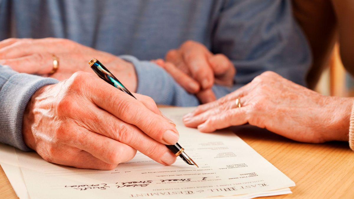 Un hombre de 95 años deja una herencia de 2,5 millones a su pueblo con una sola condición