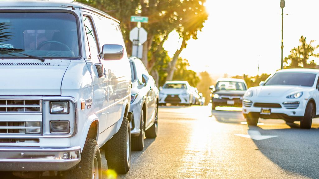 coche distancia seguridad drew brown unsplash