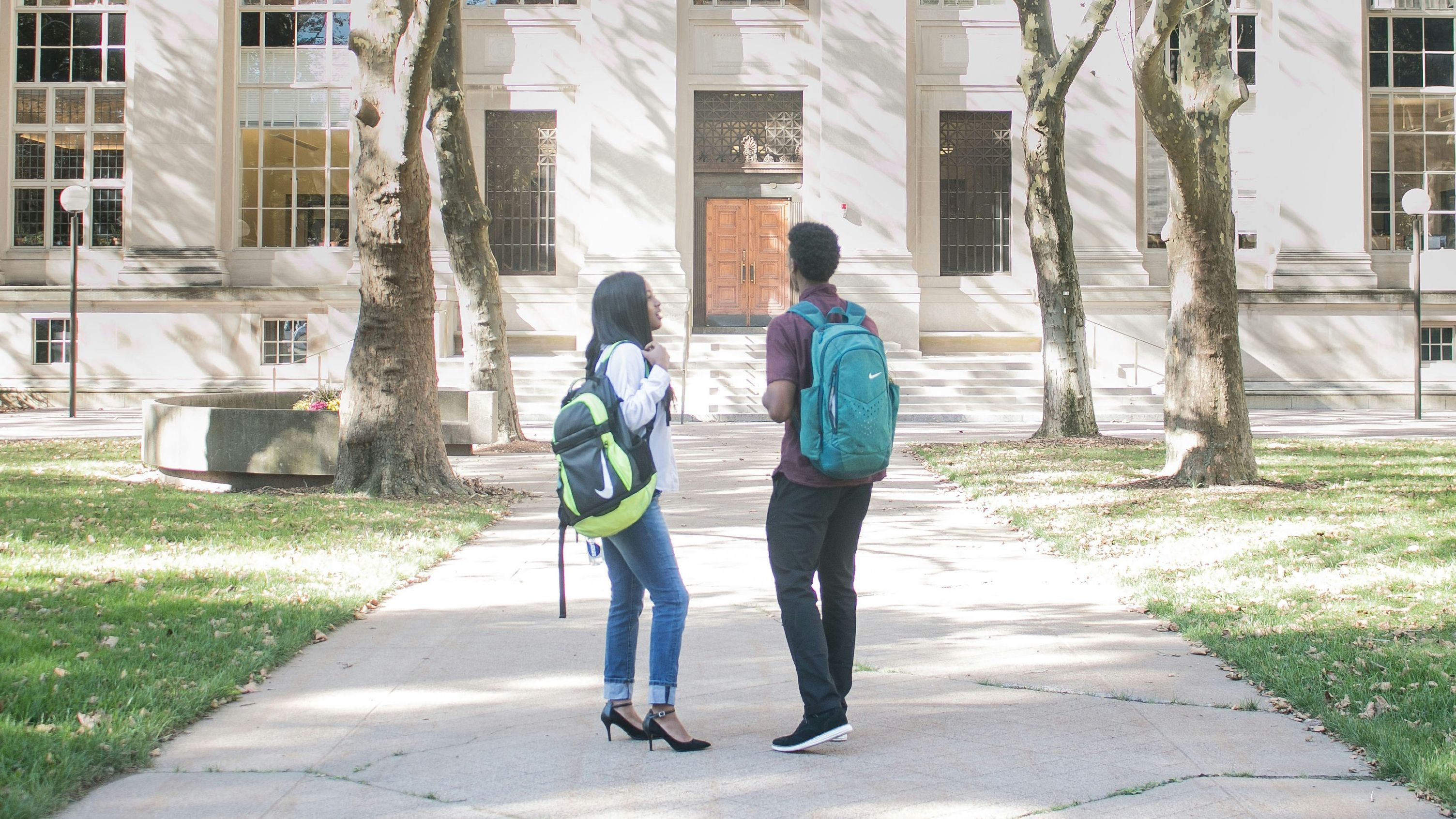 ninos colegio  unsplash