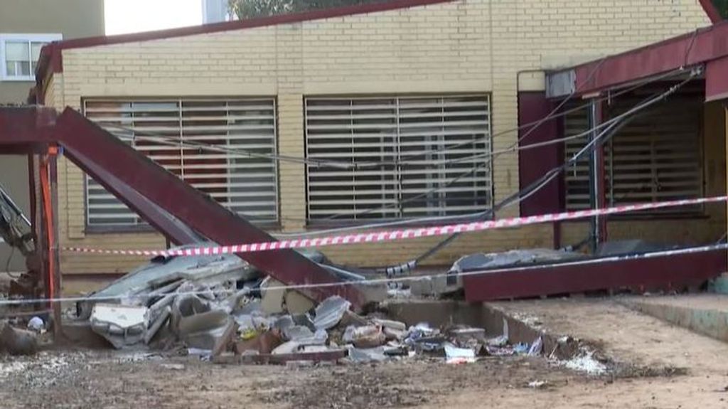 Un operario muerto y otro herido tras un derrumbe en un colegio de Massanassa