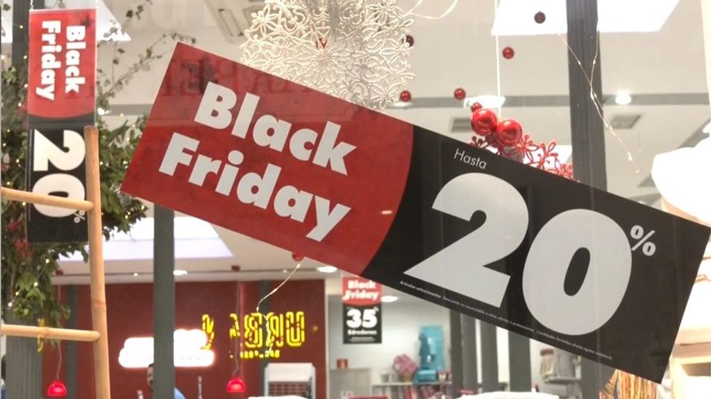 Consumo investiga los descuentos del Black Friday: la mayoría son 'falsas rebajas'