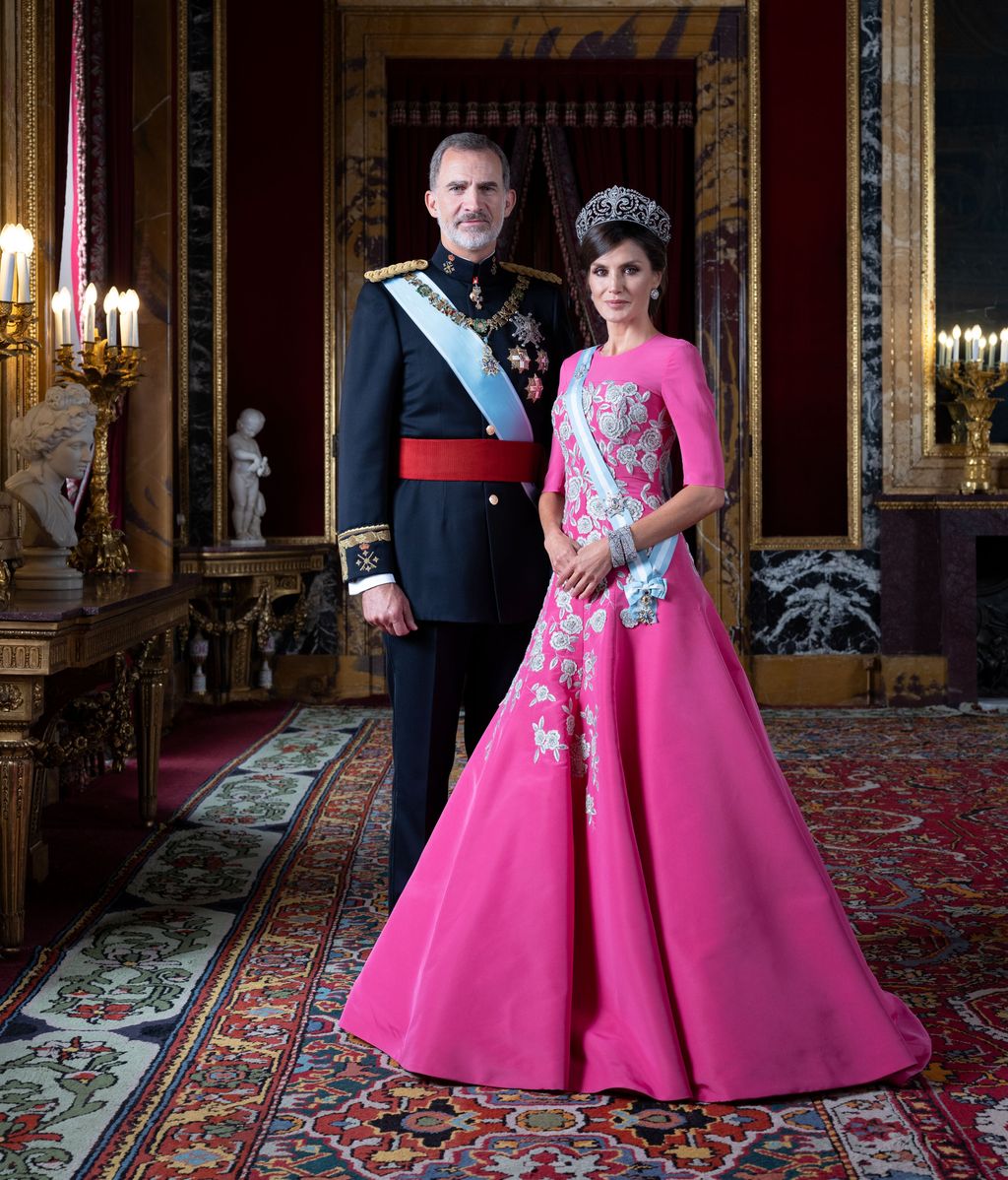 Los Reyes Felipe VI y Letizia posan en sus retratos oficiales del10 de febrero de 2020.