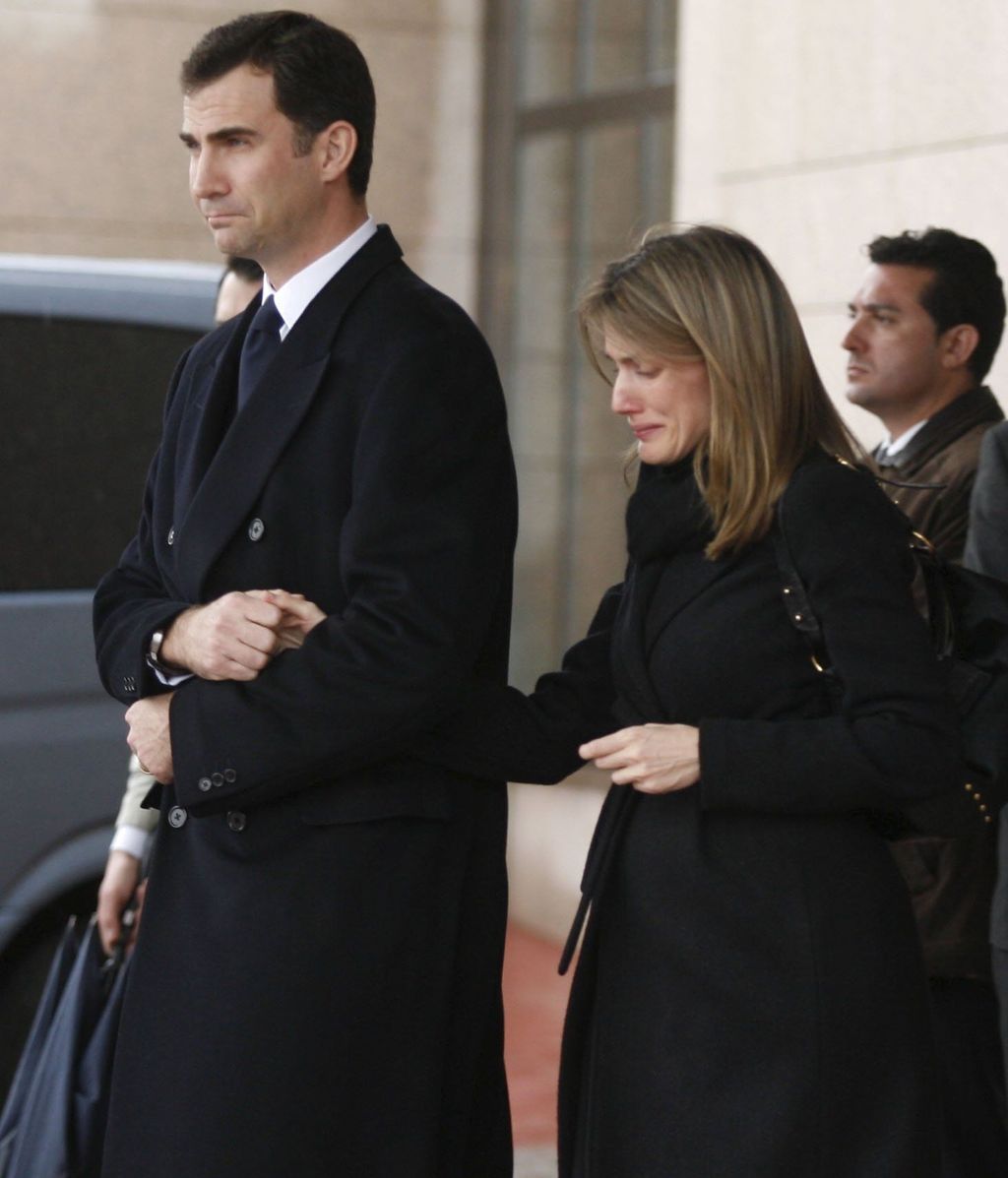 Felipe y Letizia, en el último adiós de Érika Ortiz.