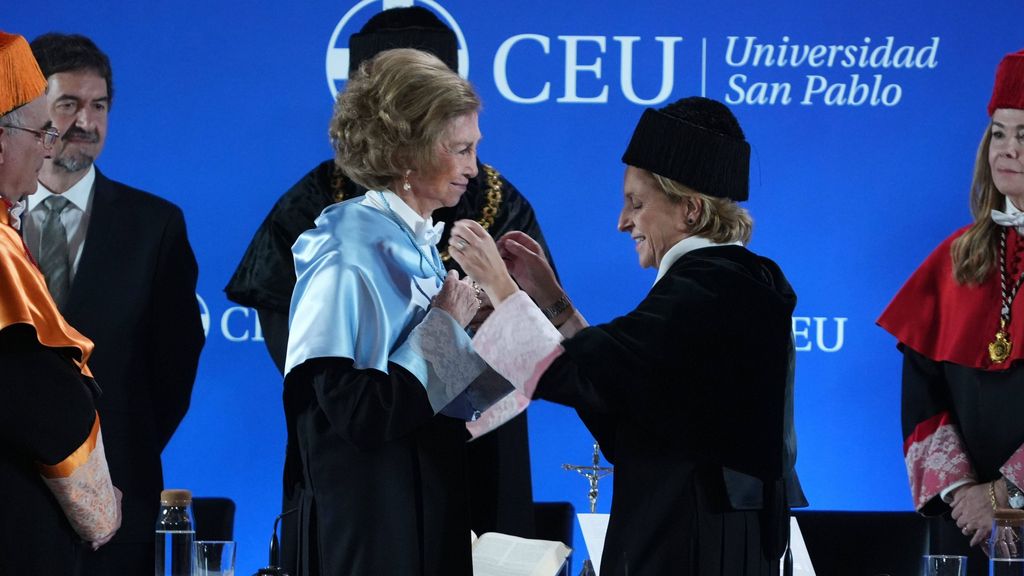 La reina Sofía recibe el título de Doctora Honoris Causa en la Universidad CEU San Pablo