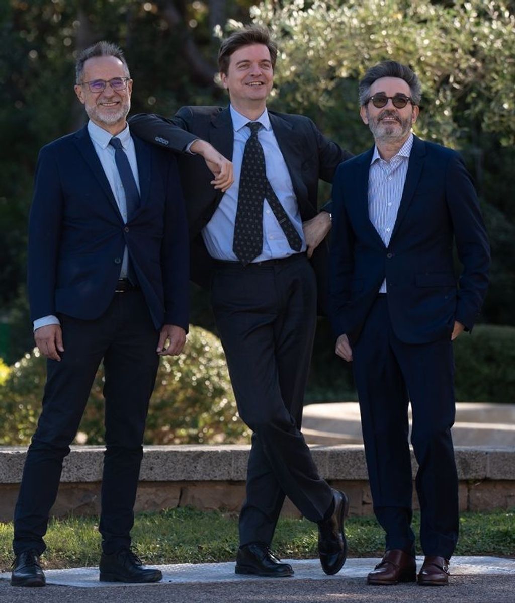 Marc Giró y Santi Villas, a su derecha, en una imagen de 2023