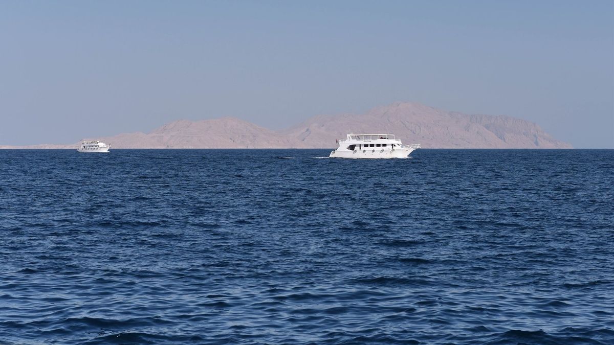 Vista de la isla de Tiran, en el Mar Rojo