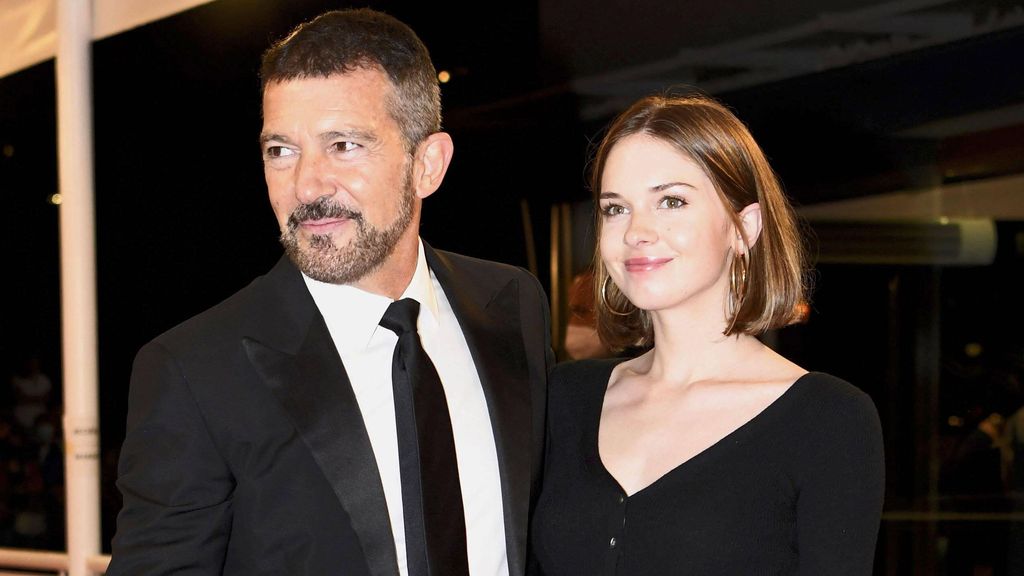 Antonio Banderas junto a Stella del Carmen.