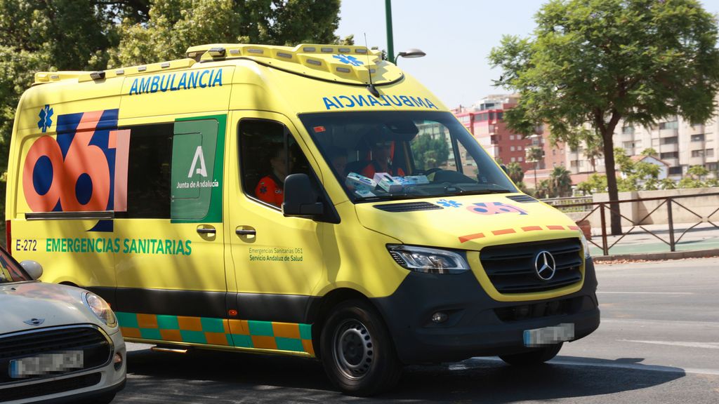 Dos personas mueren en el incendio de una vivienda en Almería