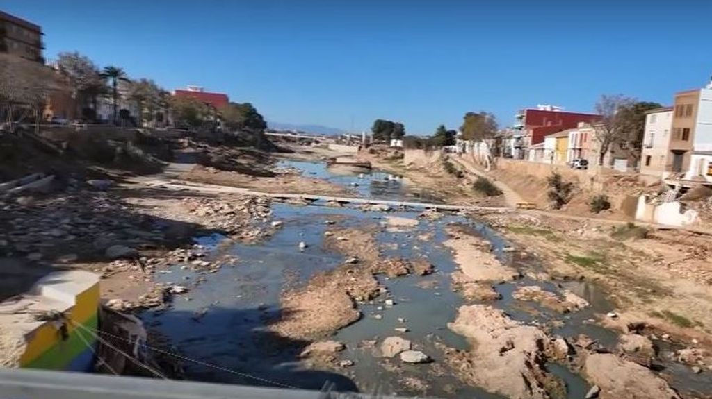 Inaugurado un puente provisional que comunica los barrios de Picanya, Valencia