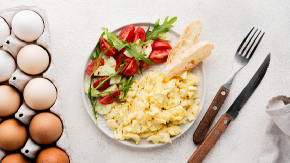 Revuelto de huevos y vegetales