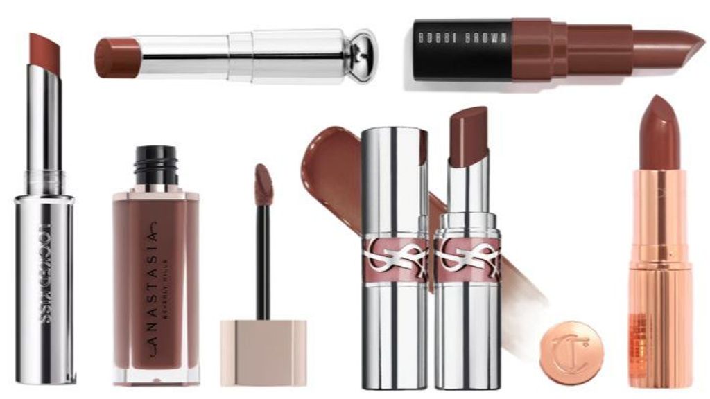 De izda. a dcha: M·A·C Locked Kiss 24hr Lipstick (37€). Dior Addict edición limitada, tono 730 (43,99€). Lip Velvet de Anastasia Beverly Hills, tono cool Brown (22,49€). Bobbi Brown Crushed Lip Colour, tono rich cocoa (33,95€). Labial de alto brillo YSL Loveshine, tono 207 (45€ de venta en Douglas). Barra de labios hidratante K.I.S.S.I.N.G, de Charlotte Tilbury, tono pillow talk intense (36€).