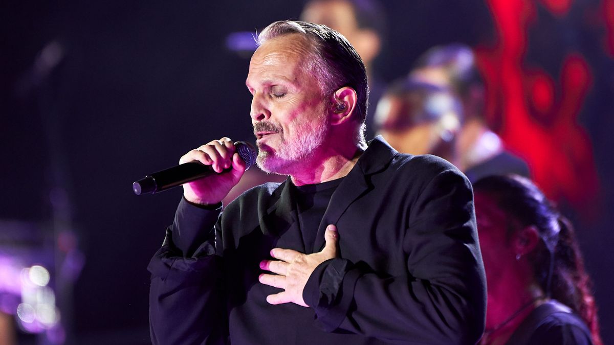 Miguel Bosé en concierto