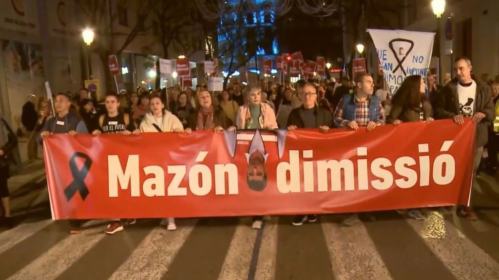 Manifestación en Valencia por la gestión política de la DANA