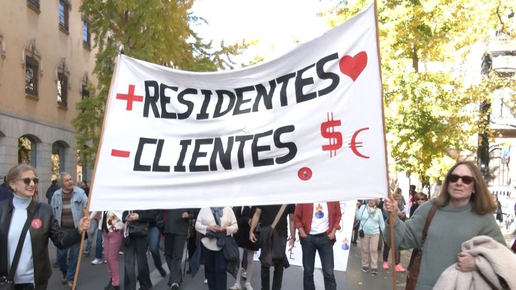 Pancarta expuesta en la manifestación de la vivienda en Granada