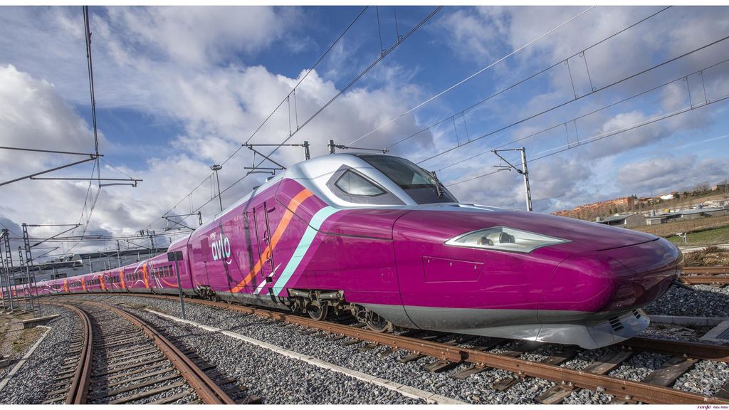 Archivo - AVLO, el AVE 'low cost' de Renfe