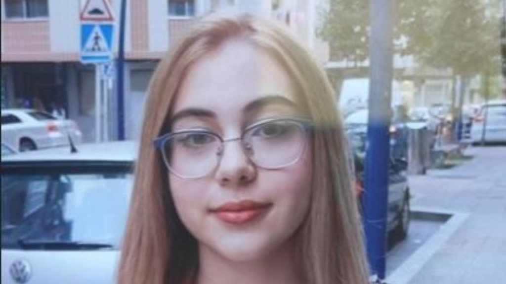 Buscan a Cristina Denisa, una menor de 15 años desaparecida hace más de dos meses en Barakaldo