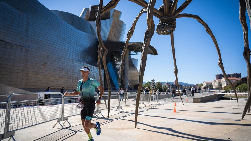 Pablo Lima durante un triatlón en Bilbao