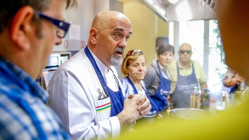 Ángel Palacios durante uno de los talleres de 'Cocinar a ciegas'