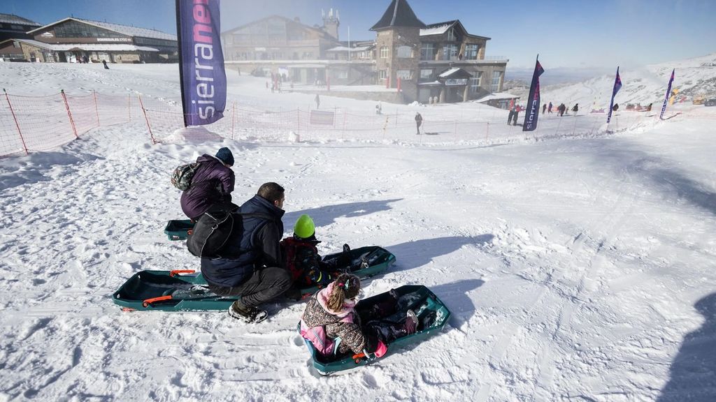 Apertura turística este sábado en Sierra Nevada con actividades de nieve para no esquiadores