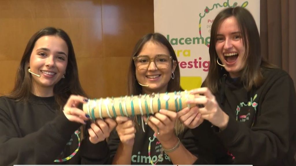 'Pulseras para Candela': el movimiento solidario de dos amigas contra el cáncer infantil