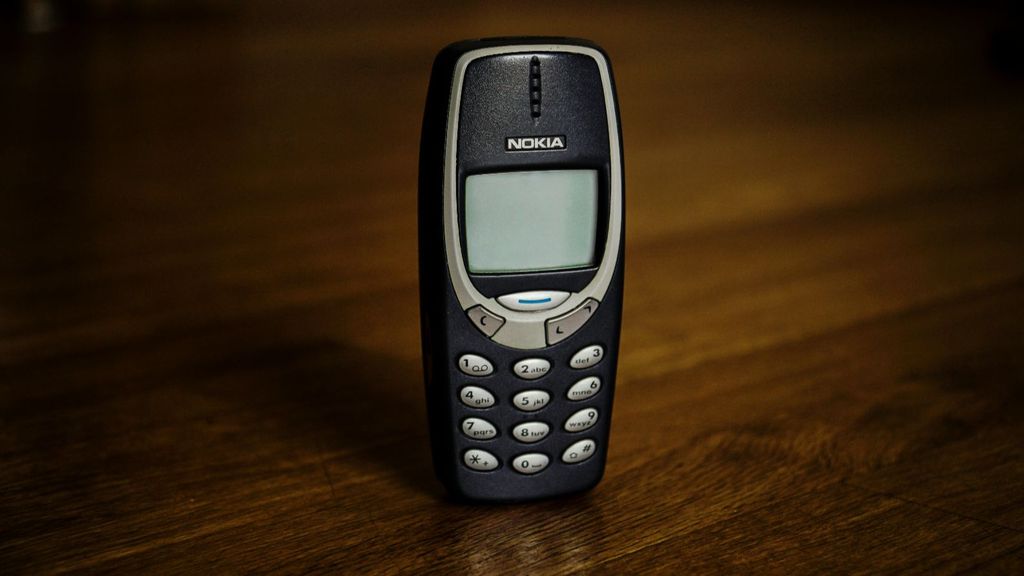 Un teléfono móvil de la marca Nokia