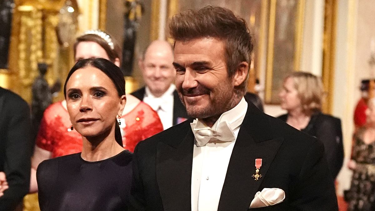 Victoria y David Beckham en el Palacio de Bukingham