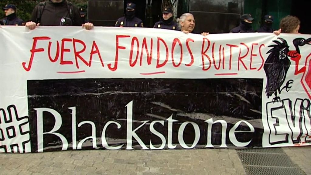 El Supremo obliga a Blackstone a vender viviendas que le adjudicó Ana Botella al precio por el que las compró