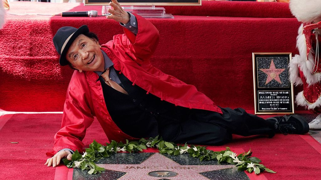 James Hong recibiendo su estrella en el Paseo de la Fama de Hollywood