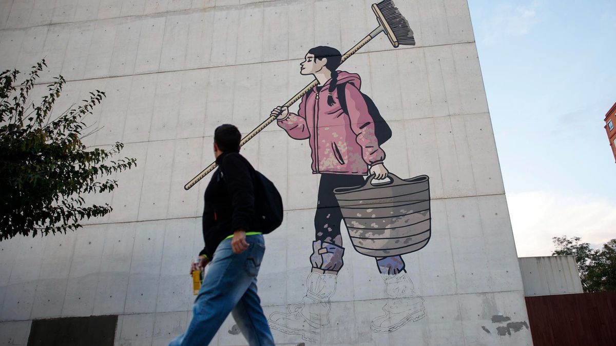 Mural en homenaje a los voluntarios de la DANA, de Paco Roca y Martín Forés.