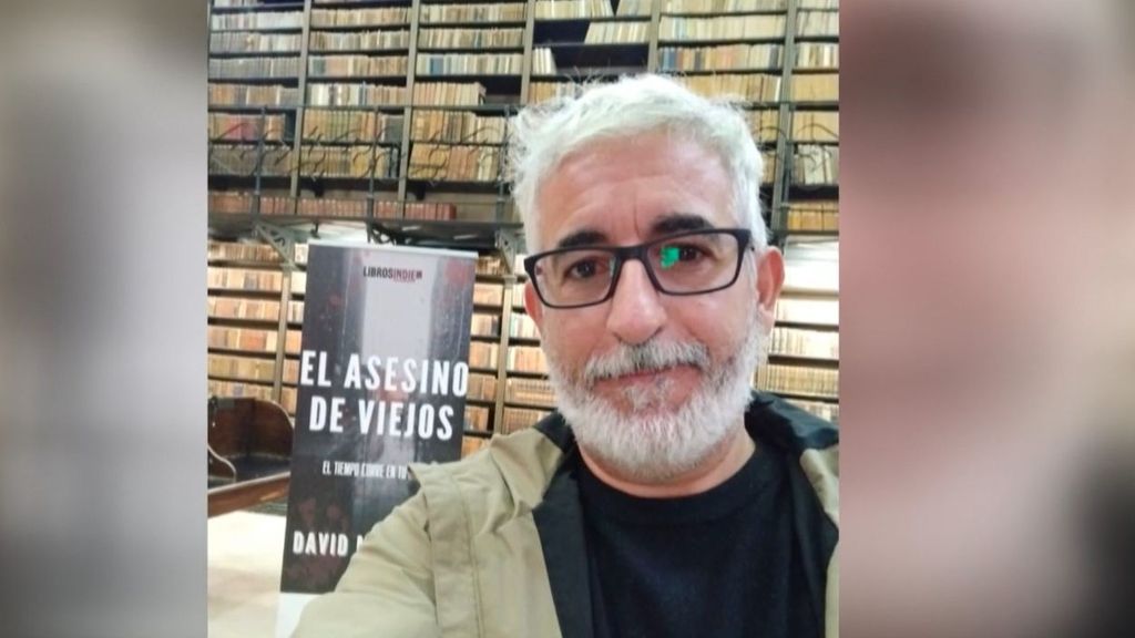 David Magrañal organizó la presentación de su libro ‘El asesino de Viejos’ y no fue nadie