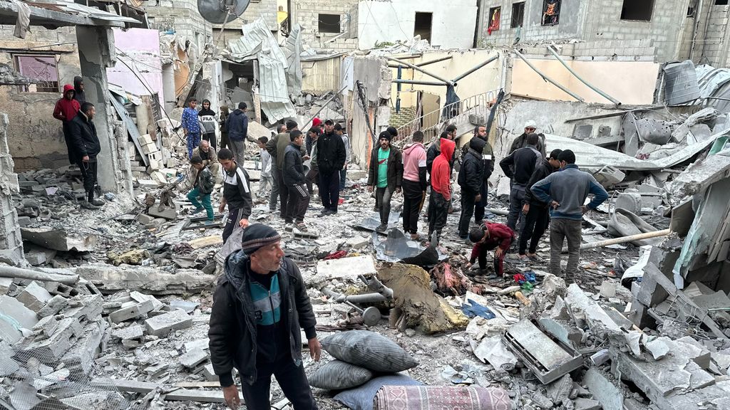 Un bombardeo de Israel causa casi una veintena de muertos en el campo de refugiados de Nuseirat