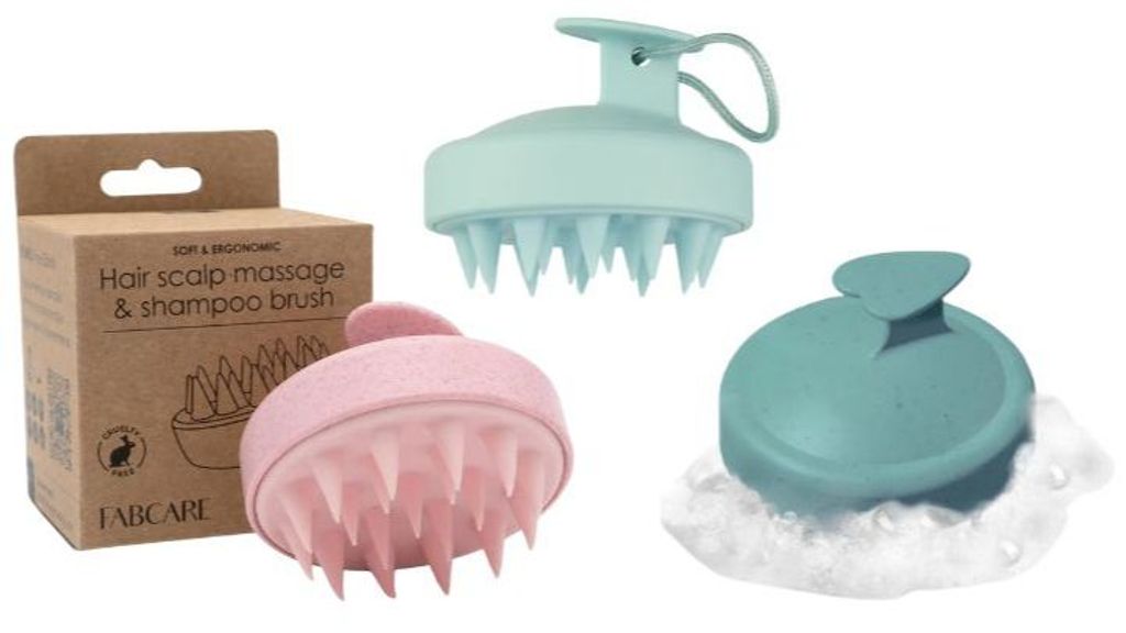 De izda. a dcha: Cepillo para el cuero cabelludo, de Sephora (9,95€). Cepillo masajeador mint green, de Biovene para Douglas (8,99€). Cepillo masajeador del cuero cabelludo realizado en paja, trigo y silicona, de Fabcare (9,95€).