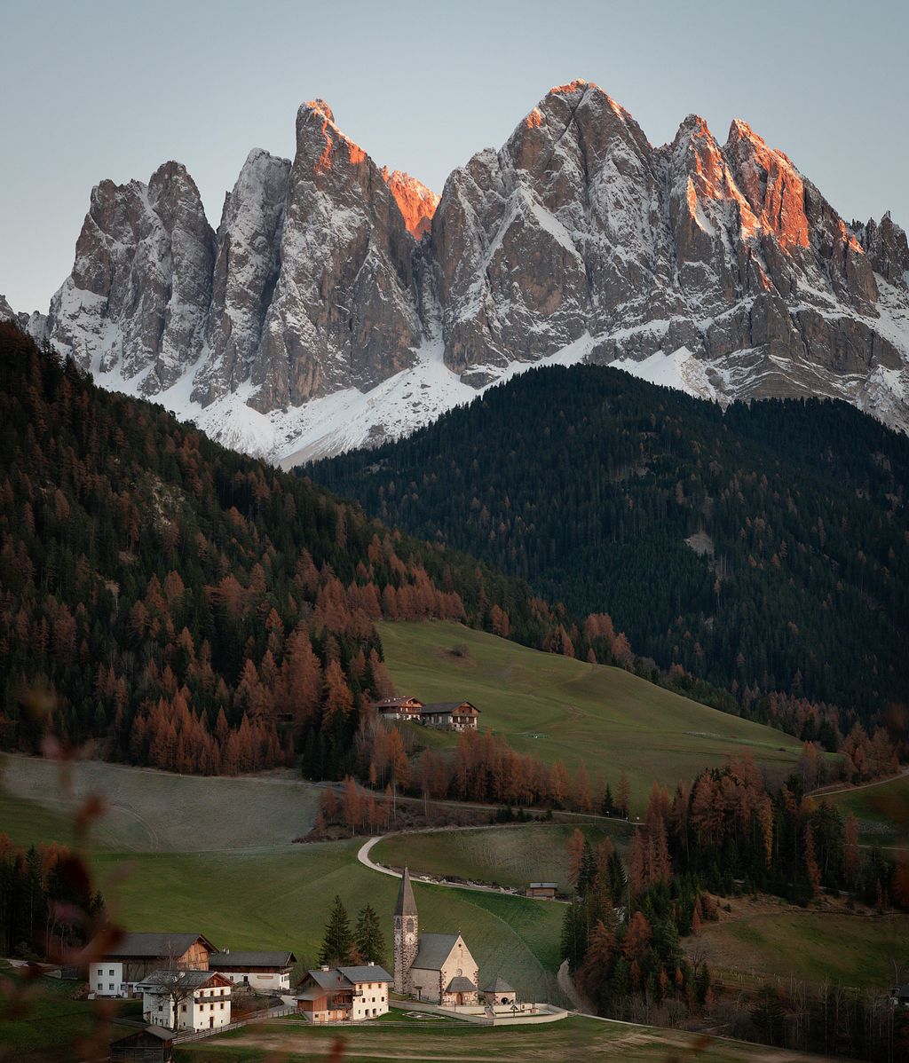 Pueblo de los Dolomitas, en Italia. FUENTE: Pexels