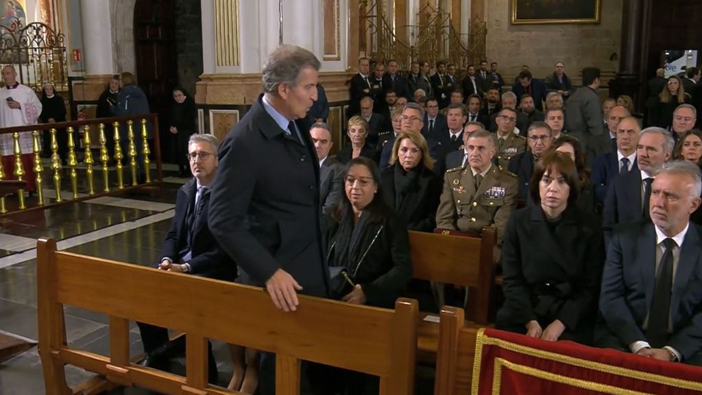 Alberto Núñez Feijóo, el último en llegar al funeral de las víctimas de la DANA en Valencia tras los reyes