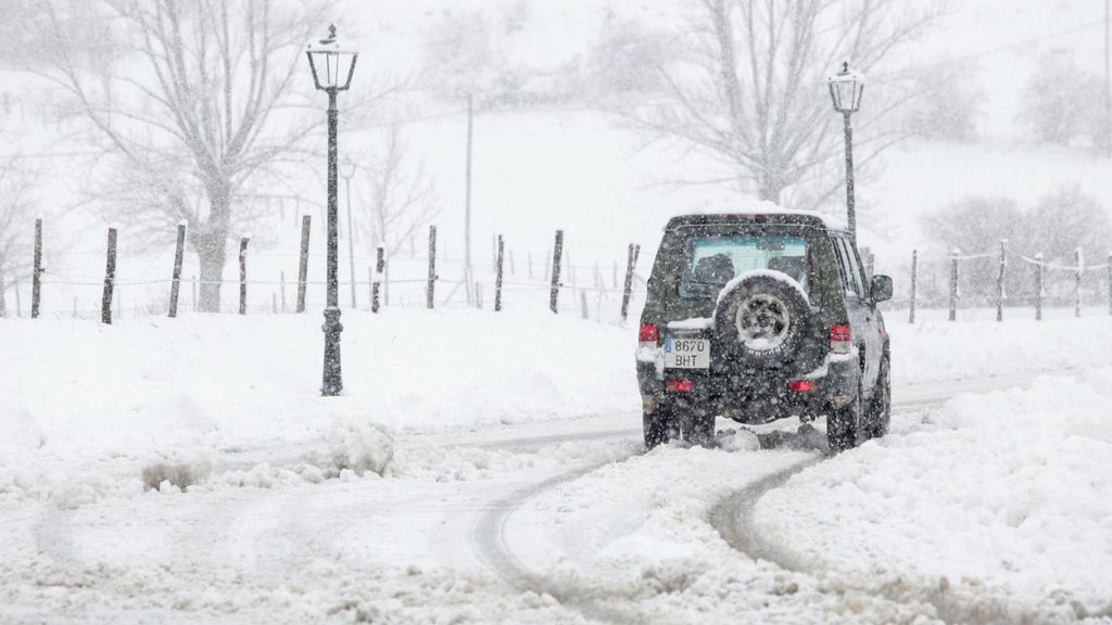 Llega el primer gran temporal de nieve a España: riesgo de aludes, rescates y temperaturas de hasta -6 grados