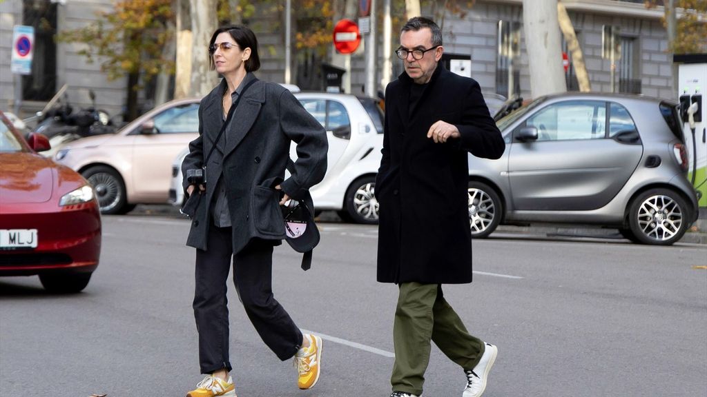 Mary McCartney acompañada de su marido Simon Aboud llega al hotel Ritz donde alojan