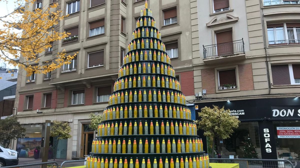 El árbol de refrescos está en la calle Sancho El Sabio