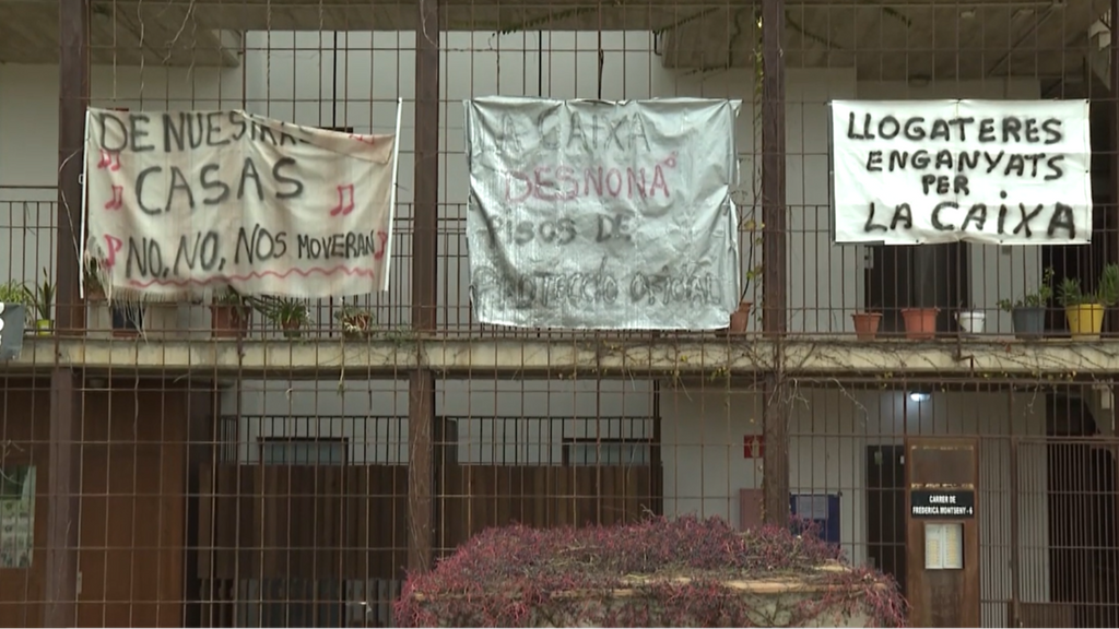 'La revuelta de las llaves': unos vecinos de Salou, en huelga de alquiler por cláusulas abusivas