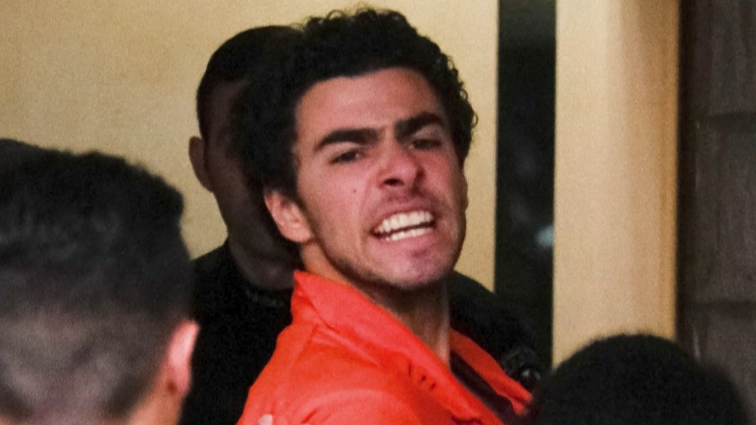 Crece el temor a que Luigi Mangione tenga imitadores: aparecen carteles con datos de varios ejecutivos